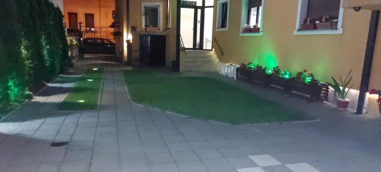 Apartments Sofija Nis Exterior photo